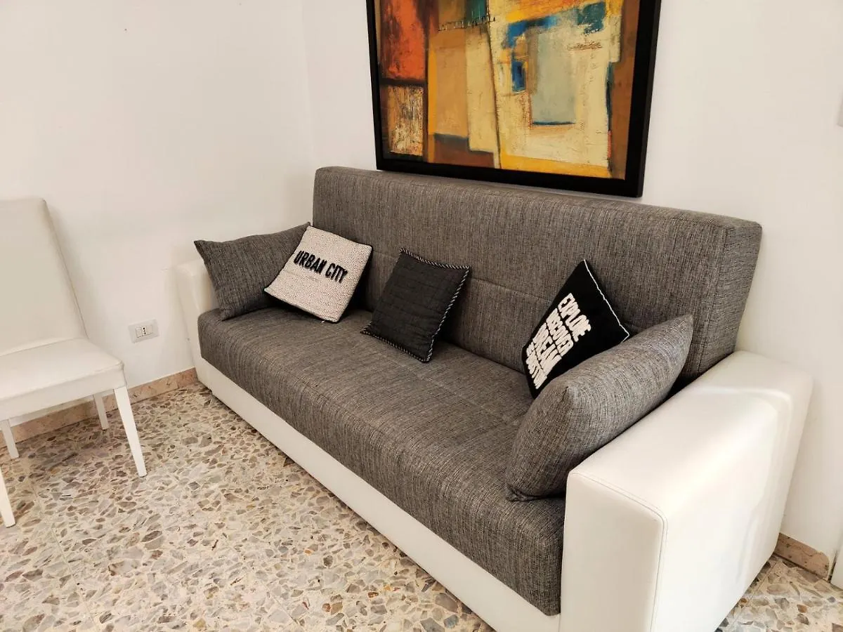 *** Guest house Sergio Tourist Rental Close Tiburtina Station Italy